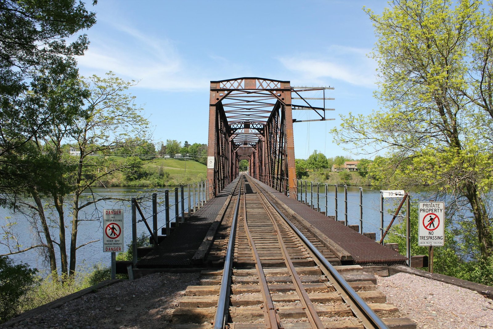 Looking north prior to 2014 reconstruction